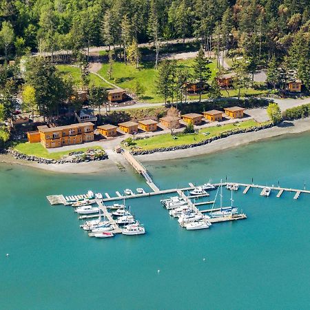 Snug Harbor Resort And Marina Фрайдей-Гарбор Екстер'єр фото